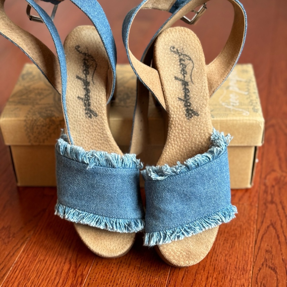 FREE PEOPLE SANDALS - Picture 3 of 4